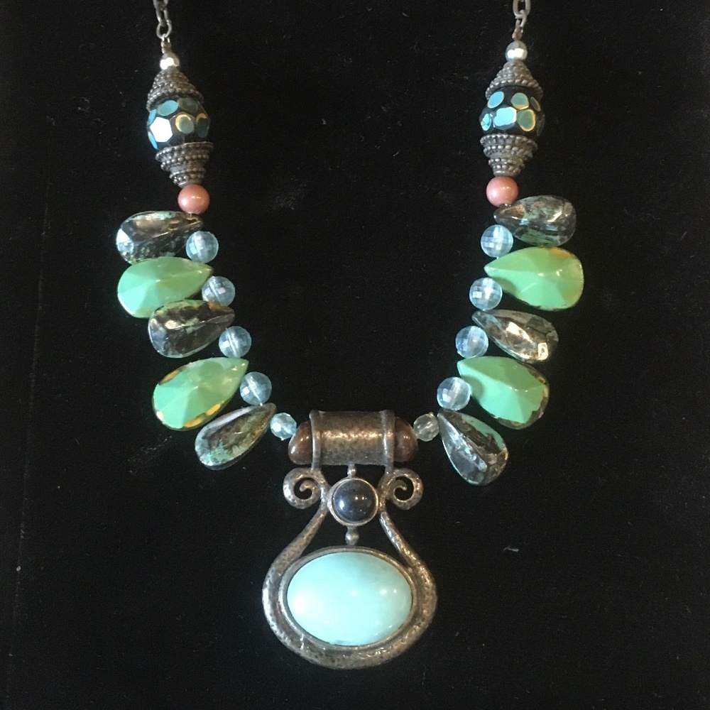 Chunky Costume Jewelry Necklace